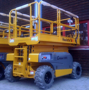 Haulotte Compact 12 RTE Electric scissor lift