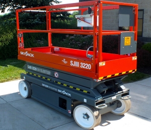 Skyjack SJIII 3220 DC Electric Scissor Lift